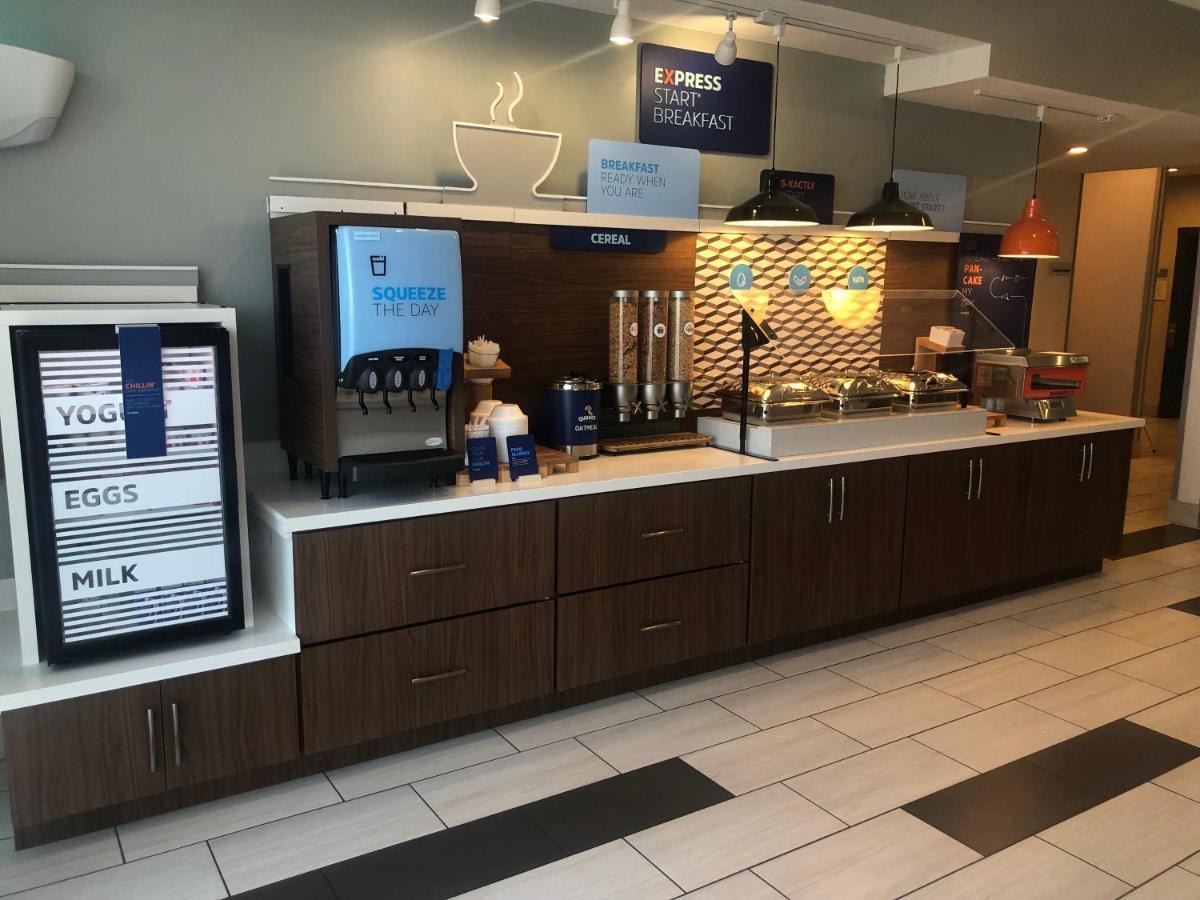 快捷假日套房酒店，伍德沃德270号公路 Woodward 外观 照片
